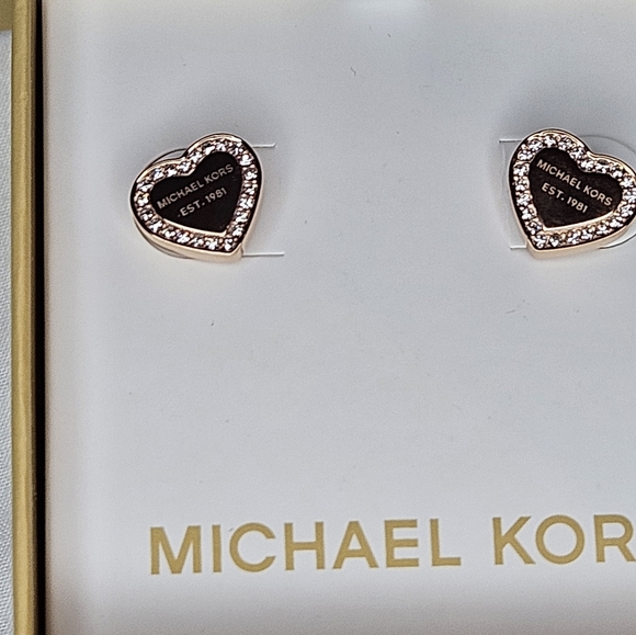 Michael Kors heart earrings - Picture 2 of 6